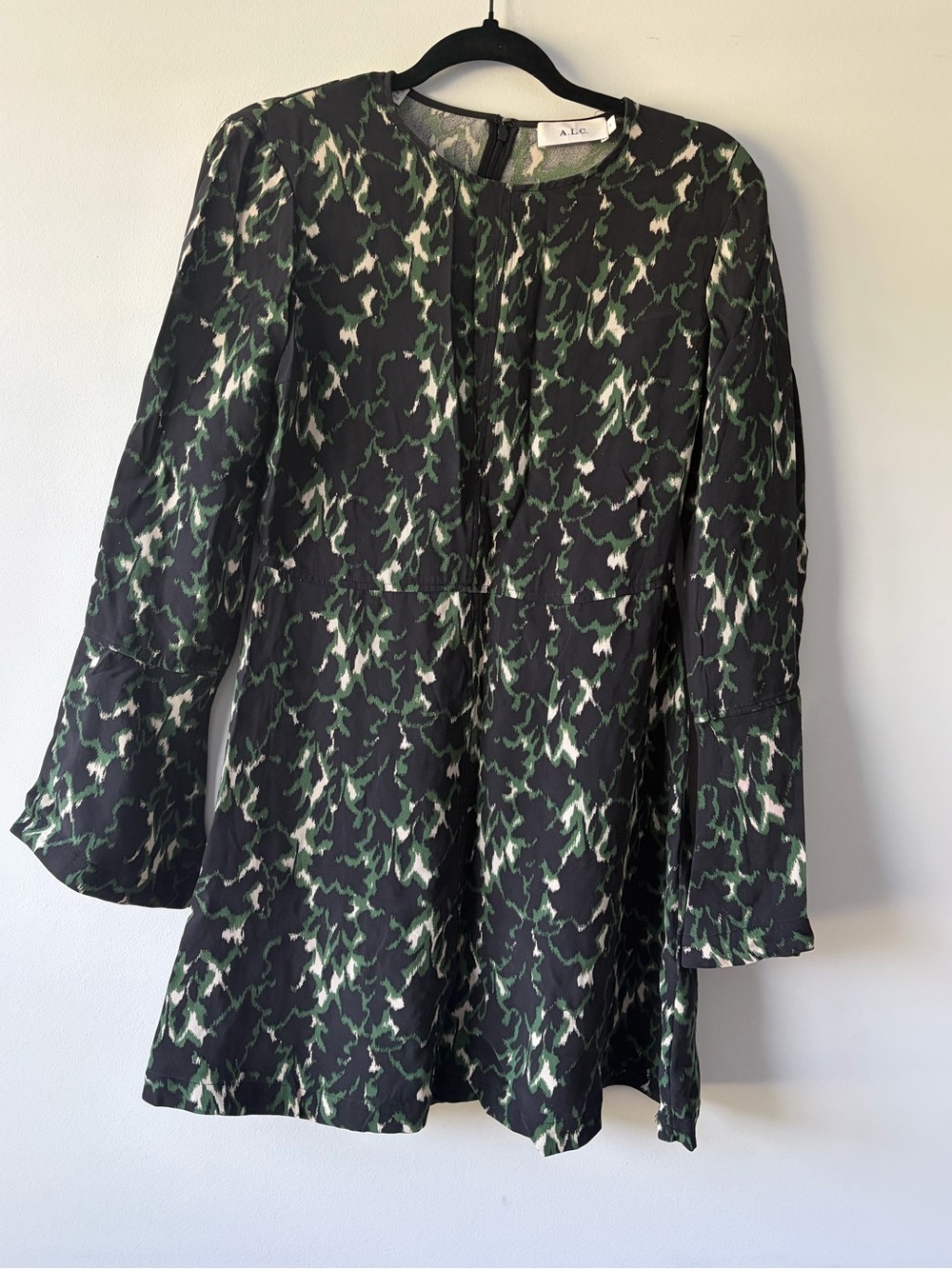 A.L.C. 100% Silk Printed Mini Dress Size 8 Bell Sleeve Designer Cocktail Dress
